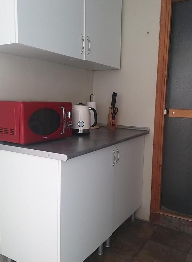 Appartamento La Casa De Huespedes La Pobla de Vallbona Esterno foto