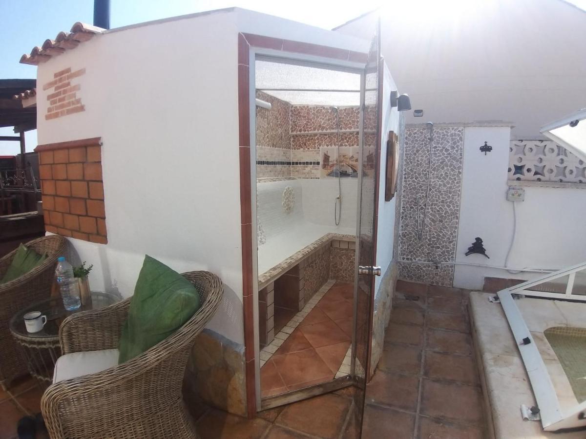 Appartamento La Casa De Huespedes La Pobla de Vallbona Esterno foto