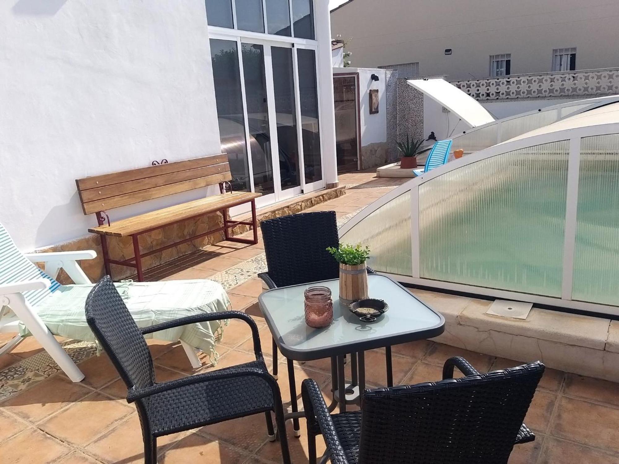 Appartamento La Casa De Huespedes La Pobla de Vallbona Esterno foto