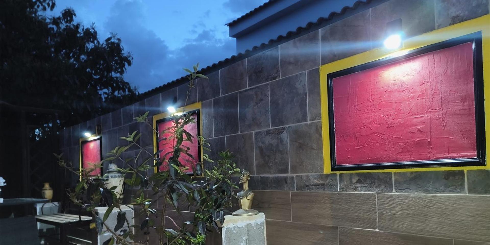 Appartamento La Casa De Huespedes La Pobla de Vallbona Esterno foto