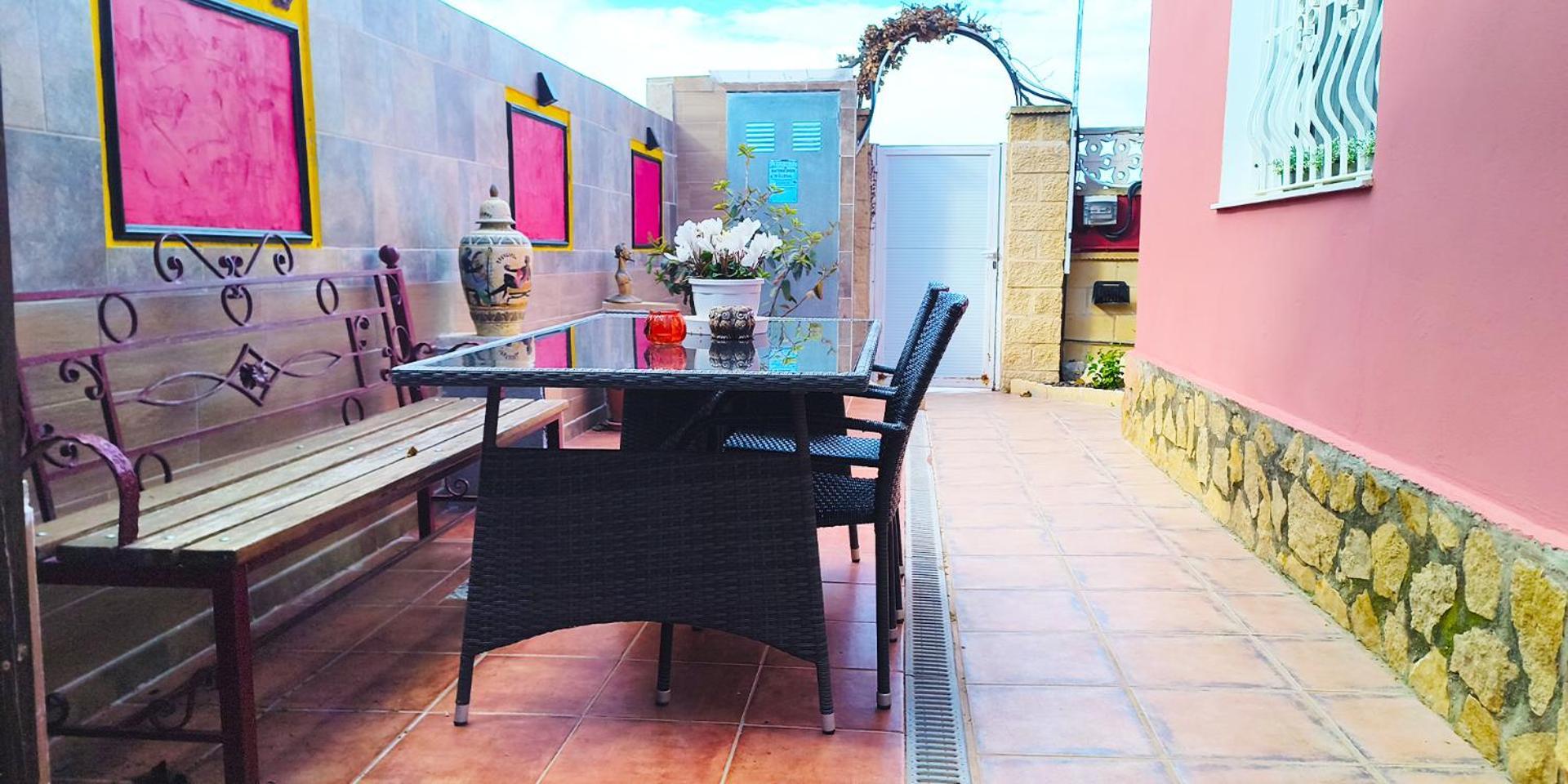 Appartamento La Casa De Huespedes La Pobla de Vallbona Esterno foto